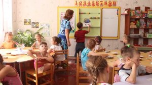 Один день из жизни ребенка в детском саду  сад 6 группа 11