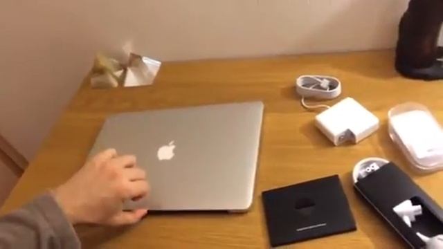 Распаковка macbook pro 2015 смотреть онлайн