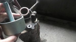 Замена гудящего подшипника и ступицы автомобиля Пассат Б3