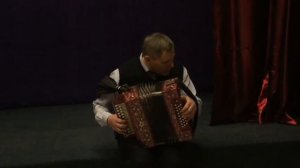 Матаня в вариациях Уральский гармонист Александр Медвежонков Гармонь - это наше все...
