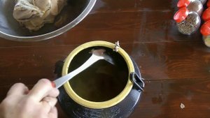 Лапша из петуха в афганском казане. Чо ПОХАВАТЬ