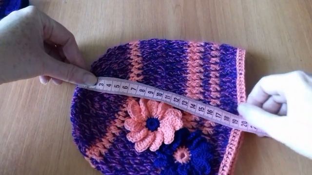 Детская шапочка "Рельефным узором" крючком // Beanie (embossed pattern) crocheted.