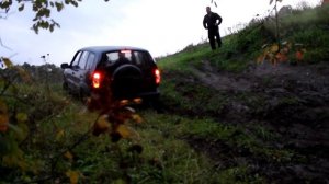Нивы 4х4 и Шнива против оврага