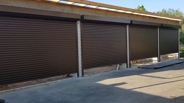 Роллетные гаражные ворота от студии ворот Краснодар - Www.vorotakrasnodar.com