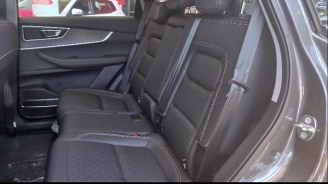 TIGGO 8 MAX DRIVE 2025 OU MITSUBISHI ECLIPSE CROSS 2025 смотреть онлайн