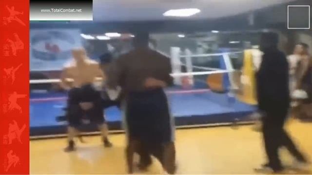 Charlie Hits Everyone Then He Takes On Deontay Wilder NOW This Is A Good Training Session