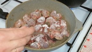 Куриная печень на сковороде | Простой рецепт  с луком.