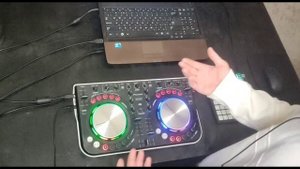 Зачем наушники DJ (Диджею). #mixonmax #Pioneer #wego #DDJ-Wego #DJ #PioneerDDJWego #миксонмакс
