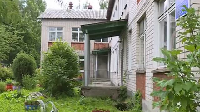 Целый поселок под Вологдой уже несколько недель — без горячей воды смотреть онлайн