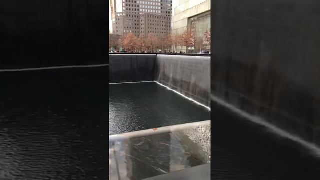 11 сентября 2001 теракт два водопада на месте башен-близнецов The 9/11 Memorial