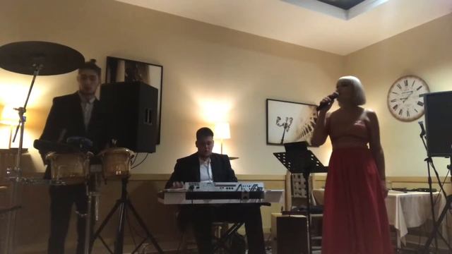 Ирина Филимонова, Тимур Белобров, Эрнест Шеффер- Bring it Back смотреть онлайн