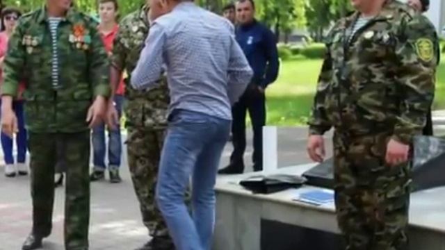 ✔Я ЗЕЛЁНУЮ ФУРАЖКУ БЕРЕГУ✔ смотреть онлайн