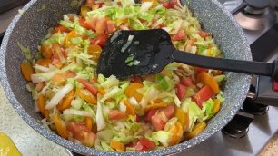 Летнее рагу «с грядки» - просто беру овощи из огорода и закидываю на сковородку (очень вкусно)