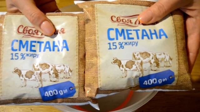 Бисквитный торт с персиками и сметанным кремом