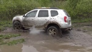 We carry out the test of Suzuki Grand Vitara, Renault Daster on off road, on the big mud  4х4