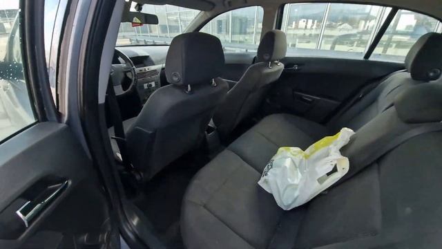 Opel Astra H 1.4i TwinPort (2006.) | 1300€ смотреть онлайн