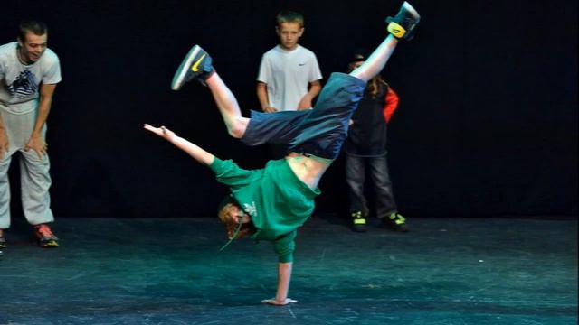 "Roof Garden" Болеслав Войшко, исполнитель. участник проекта "Голос". "Ты Супер", лар.лит премии. смотреть онлайн