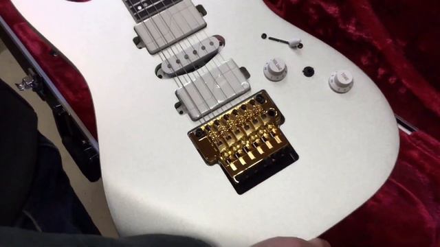 Unboxing Ibanez Prestige RG5170G-SVF смотреть онлайн