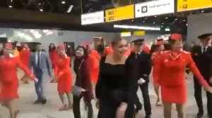 Флешмоб в московском аэропорту #moscowcity #2023 #танцы