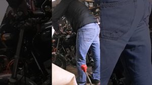Honda Cb750 первый запуск двигателя после зимы.