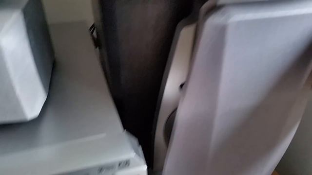 3x technics stacks plugged together 2x dv290 + eh770 together = 1080W смотреть онлайн