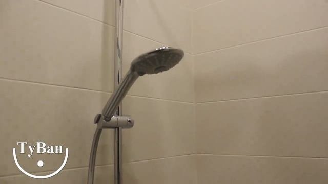 Из маленькой ванной комнаты сделали просторную