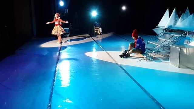 Снежная Королева я на роликах смотреть онлайн