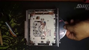 Магнитола Pioneer не выплевывает диск. Ремонт. Pioneer radio won't eject disc