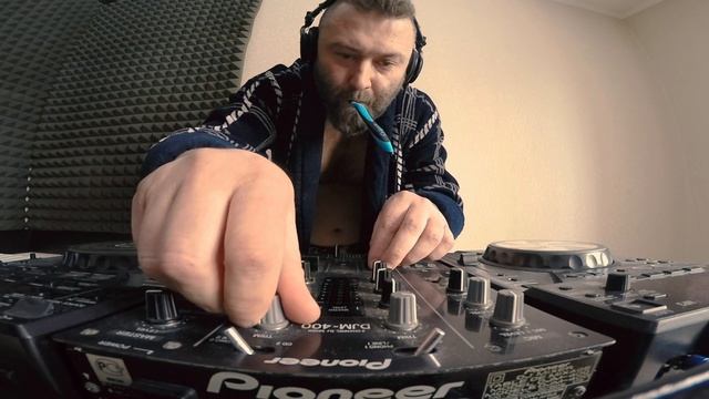 Утро барабанщика начинается не с КОФЕ!