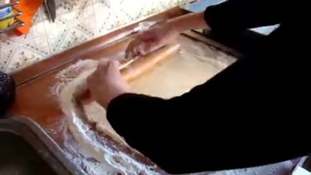 Тертое печенье со взбитыми белками.mp4
