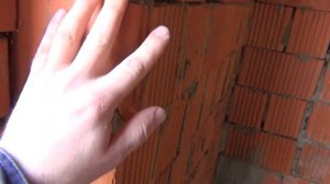 Украли доски! Заливаю столбы для перемычек. Купил Б/у кирпич. Выкладываю перемычку из б/у кирпича.