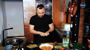 Готовим вкусно. Суп куриный с лапшой из кабачков