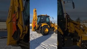 Работа экскаватора-погрузчика SDLG B877F с гидромолотом EDT400