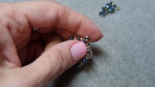 Кольцо из бисера и бусин. Простой мастер-класс | DIY | Tutorial beadwork