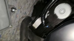 Замена салонного фильтра Nissan Leaf ZE0