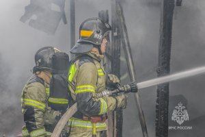 Пожар на рынке в Дзержинском районе города Волгограда