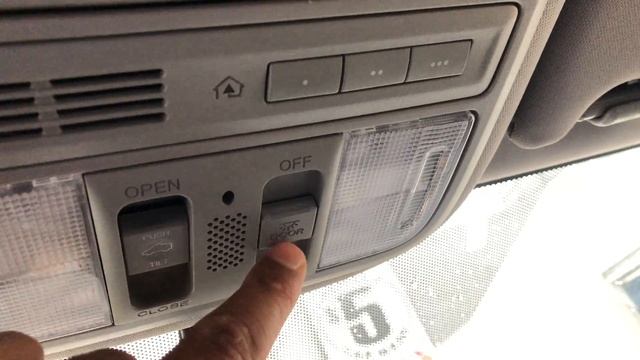 Honda Pilot - How to turn on/off interior ceiling lights смотреть онлайн