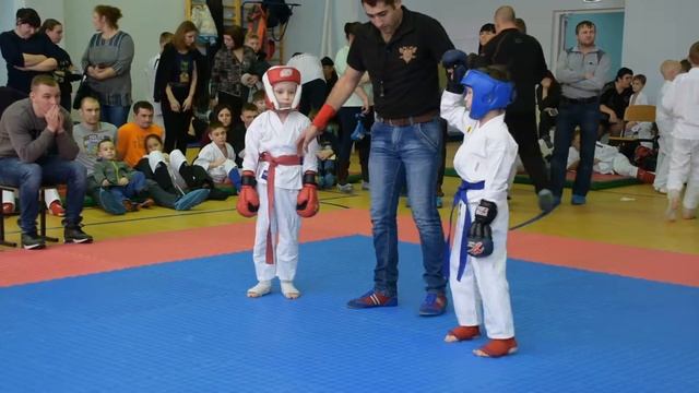 Афонин Кирилл 2 бой смотреть онлайн