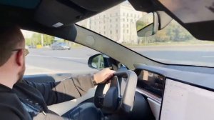 Эрик Давидыч и обзор Tesla Plaid