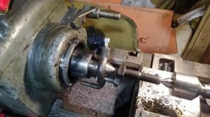 Быстросменный поводок для обработки болтов в центрах