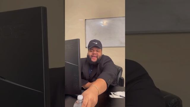 How Car Salesman Act When You Have A Good Credit Score смотреть онлайн