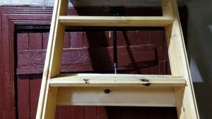 Подъёмная Лестница на Чердак.mp4