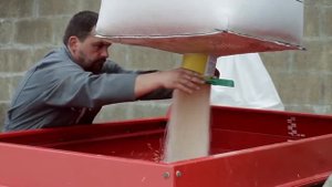 Big Bag Dispenser Video. Растариватель биг-бегов.