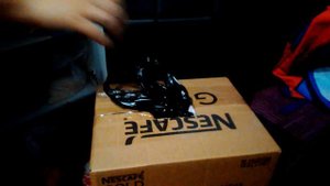 Упаковка пакетов в коробку