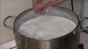 Как сделать домашний творог