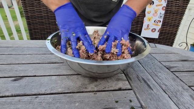 СЕКРЕТ В ПРИГОТОВЛЕНИЕ ЛЮЛЯ КЕБАБ/РЕЦЕПТ / СЕЛЬЧАНКА В АМЕРИКЕ/ смотреть онлайн