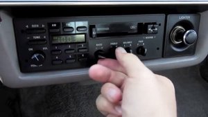 1990 Ford LTD Crown Victoria Start Up, Exhaust, In Depth Tour, and Test Drive