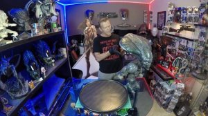 ID4 Alien Life-Size Bust | Prime 1 Studio | Unboxing & Review | Guru Reviews