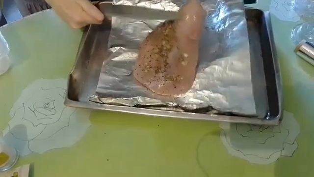 Индейка запечённая в специях с красным перцем. Мой секрет сочного мяса. Готовим с Еленой Фрог смотреть онлайн