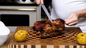 Как разделать запеченную утку. Готовит Савва Либкин